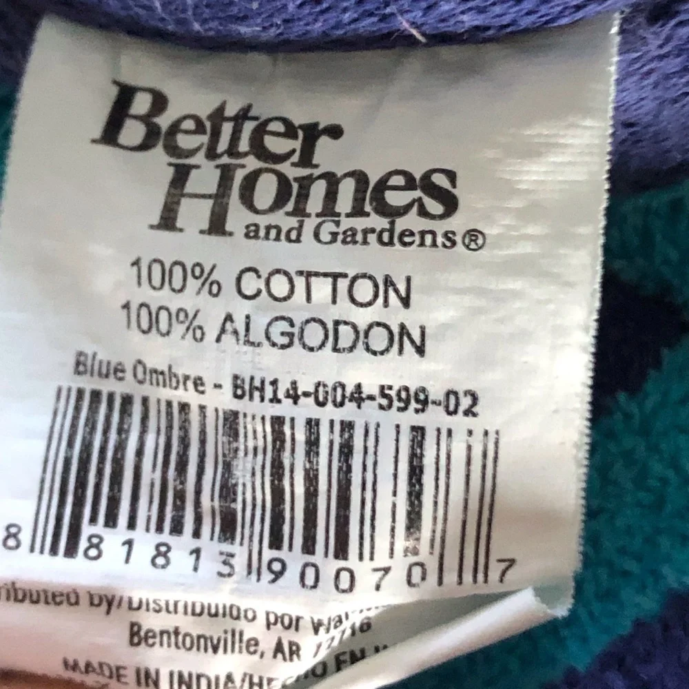 Better Home & Gardens 100% cotton blue striped beach towel
